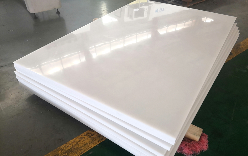 聚乙烯板材的優(yōu)勢(shì)與應(yīng)用領(lǐng)域